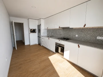 Apartamento T3 para Arrendamento em Braga (Maximinos, Sé e Cividade)