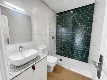 Apartamento T3 para Arrendamento em Braga (Maximinos, Sé e Cividade)