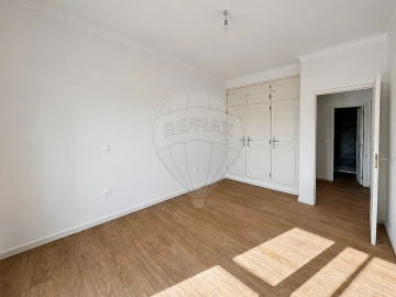 Apartamento T3 para Arrendamento em Braga (Maximinos, Sé e Cividade)