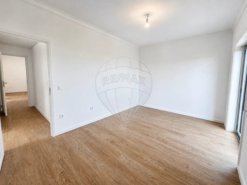 Apartamento T3 para Arrendamento em Braga (Maximinos, Sé e Cividade) Foto 9