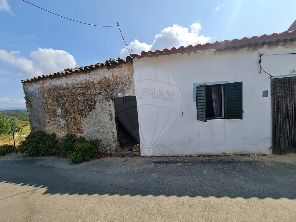 Moradia T4 para Venda em Carvoeiro Foto 3