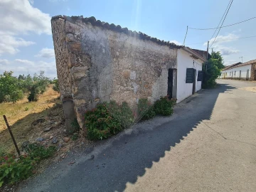 Moradia T4 para Venda em Carvoeiro