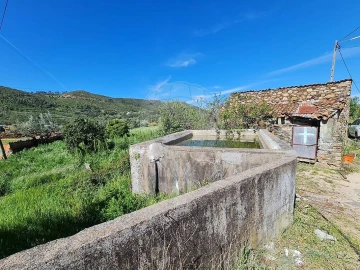 Moradia T4 para Venda em Carvoeiro