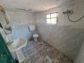 Moradia T4 para Venda em Carvoeiro