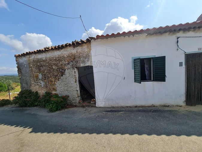 Moradia T4 para Venda em Carvoeiro Foto 3