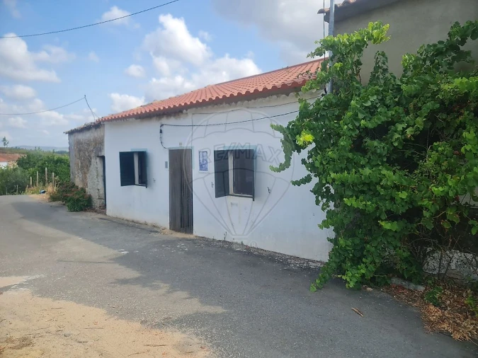 Moradia T4 para Venda em Carvoeiro Foto 2