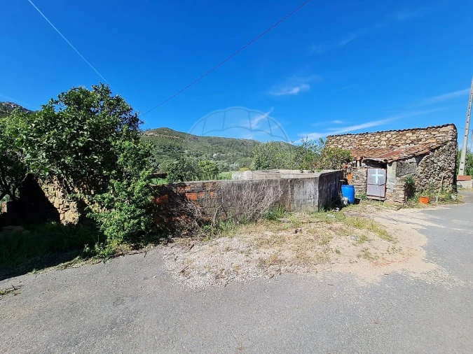 Moradia T4 para Venda em Carvoeiro Foto 4