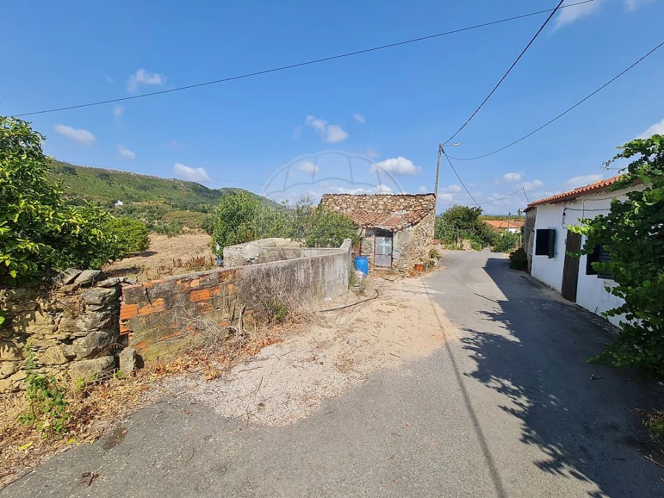 Moradia T4 para Venda em Carvoeiro Foto 17