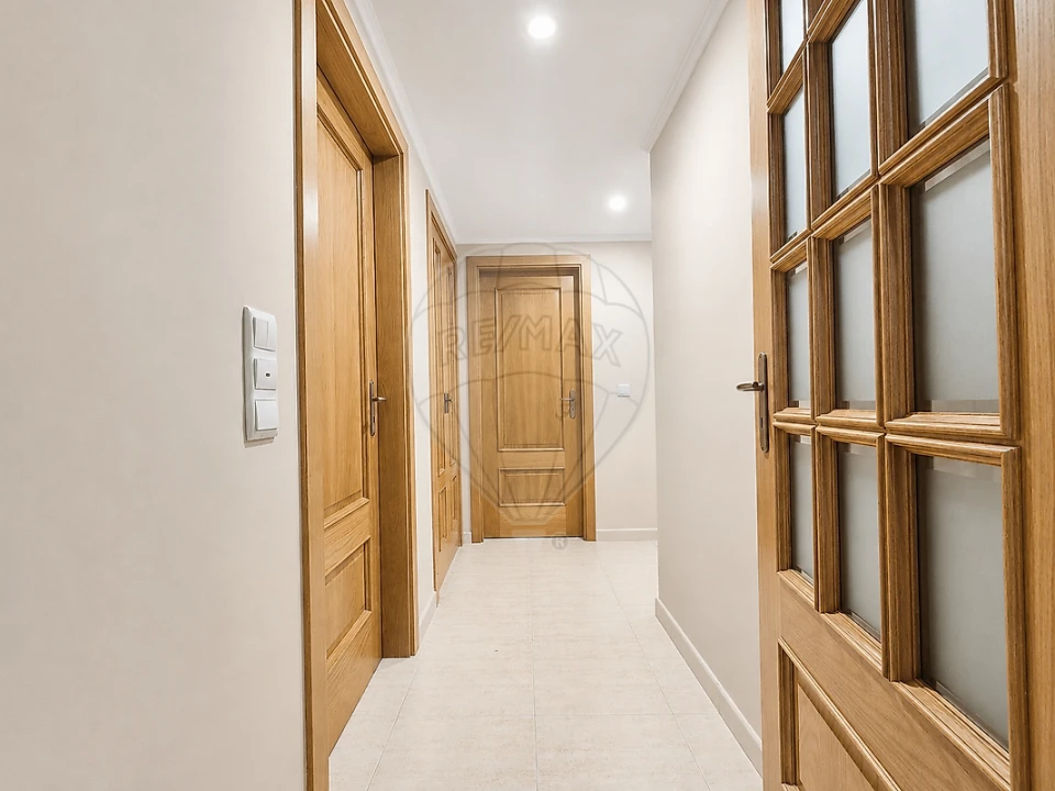 Apartamento T2 para Arrendamento em Póvoa de Santa Iria e Forte da Casa Foto 28
