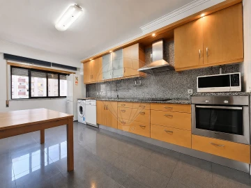 Apartamento T2 para Arrendamento em Póvoa de Santa Iria e Forte da Casa