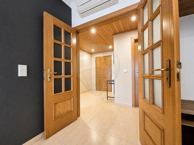 Apartamento T2 para Arrendamento em Póvoa de Santa Iria e Forte da Casa Foto 34
