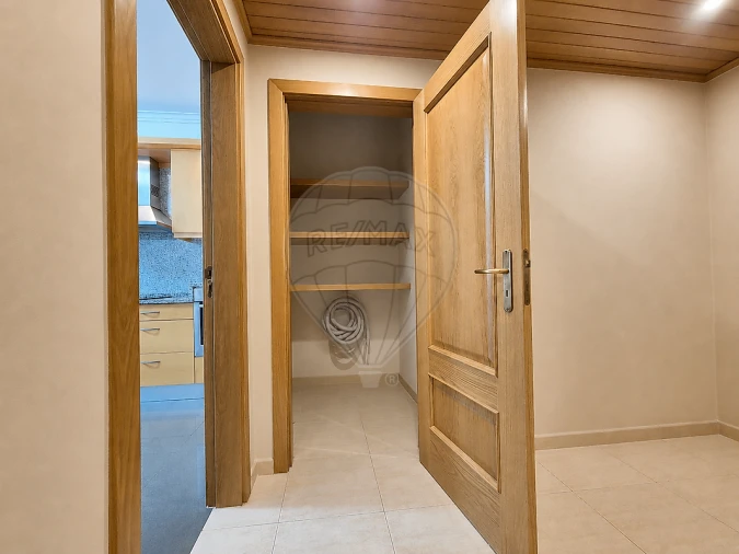 Apartamento T2 para Arrendamento em Póvoa de Santa Iria e Forte da Casa Foto 44