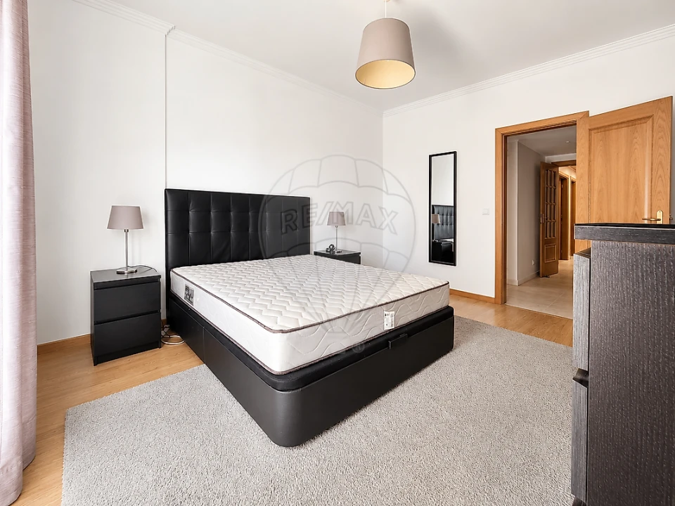 Apartamento T2 para Arrendamento em Póvoa de Santa Iria e Forte da Casa Foto 20