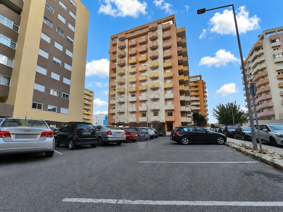Apartamento T2 para Arrendamento em Póvoa de Santa Iria e Forte da Casa Foto 17