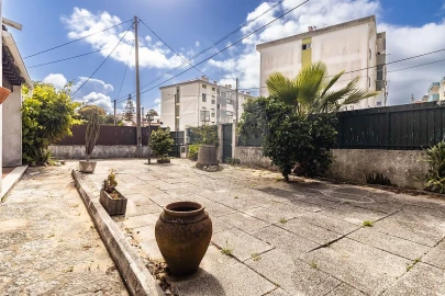 Moradia T2 para Venda em Sesimbra (Castelo)