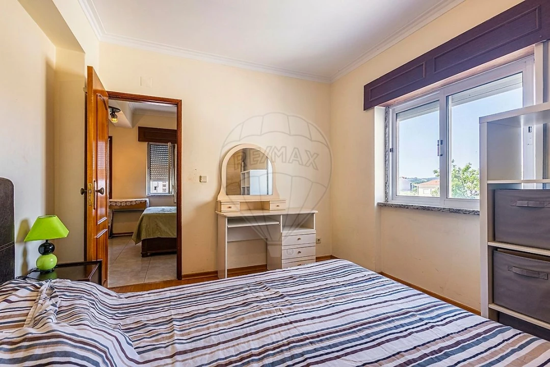 Apartamento T3 para Venda em Carregado e Cadafais Foto 24