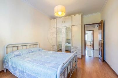 Apartamento T3 para Venda em Carregado e Cadafais