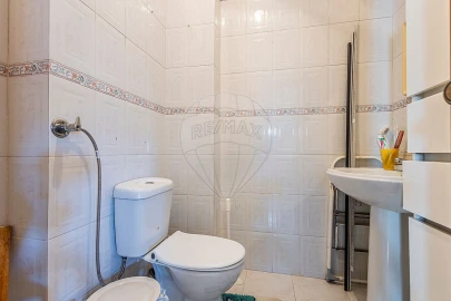 Apartamento T3 para Venda em Carregado e Cadafais
