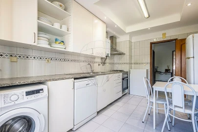 Apartamento T3 para Venda em Carregado e Cadafais