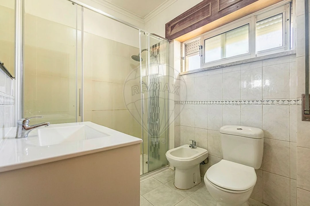 Apartamento T3 para Venda em Carregado e Cadafais Foto 22