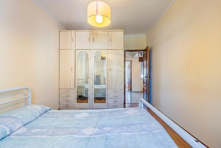 Apartamento T3 para Venda em Carregado e Cadafais Foto 26