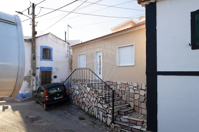 Moradia T3 para Arrendamento em Abrigada e Cabanas de Torres