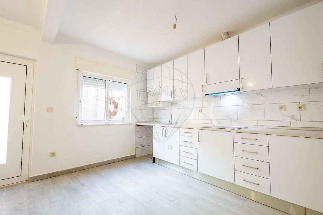 Moradia T3 para Arrendamento em Abrigada e Cabanas de Torres Foto 11