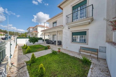 Moradia T5 para Venda em Rio Maior