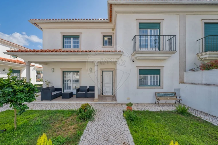 Moradia T5 para Venda em Rio Maior Foto 6