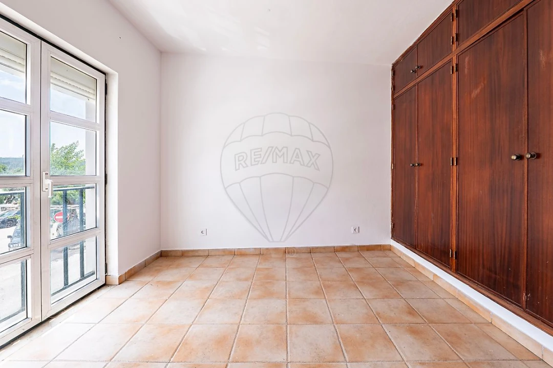 Apartamento T2 para Venda em Aljezur Foto 12