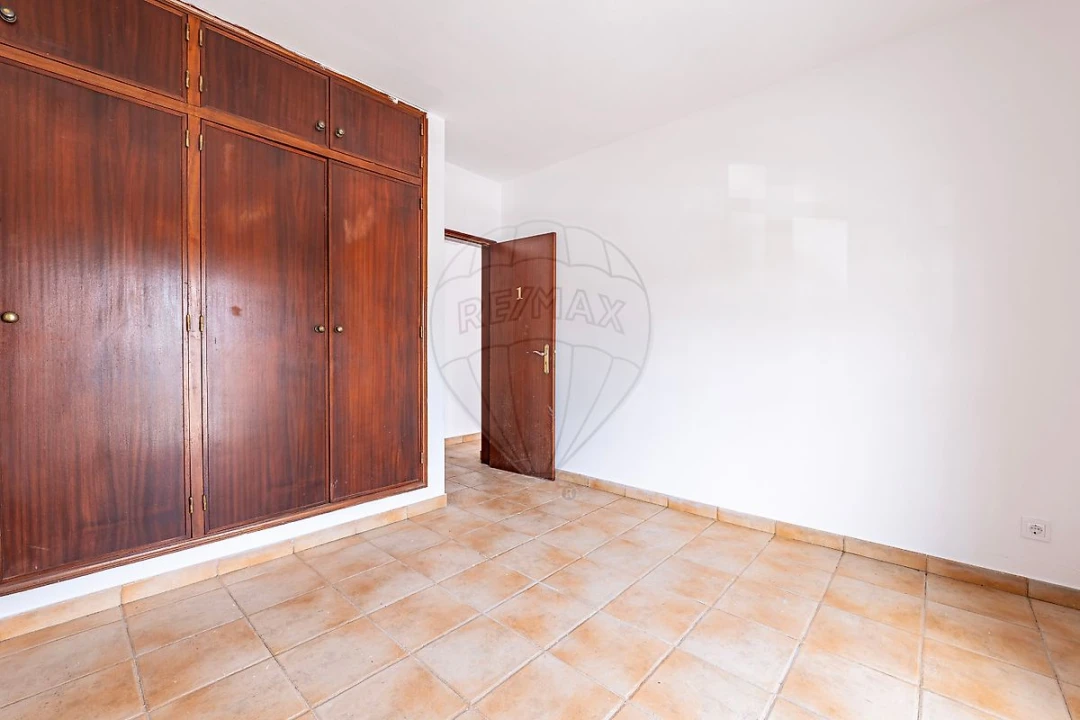 Apartamento T2 para Venda em Aljezur Foto 17