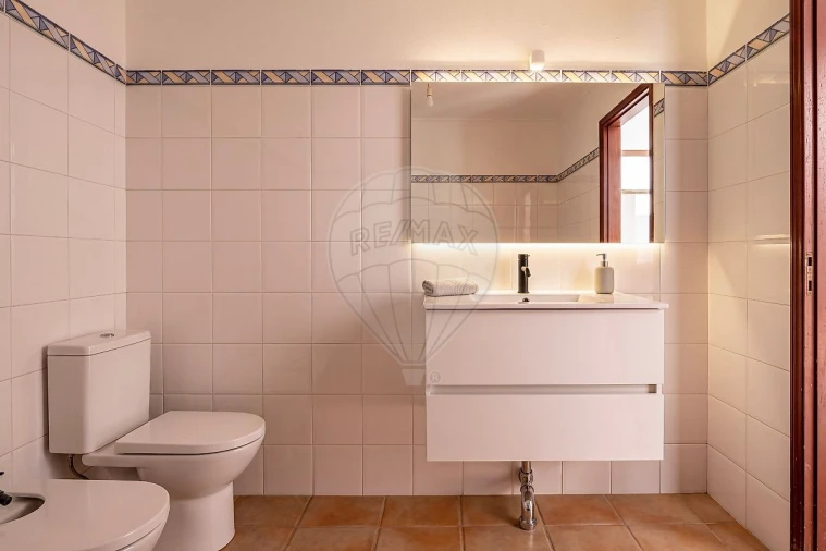 Apartamento T2 para Venda em Aljezur Foto 32