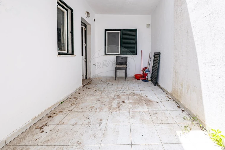 Apartamento T2 para Venda em Aljezur Foto 10