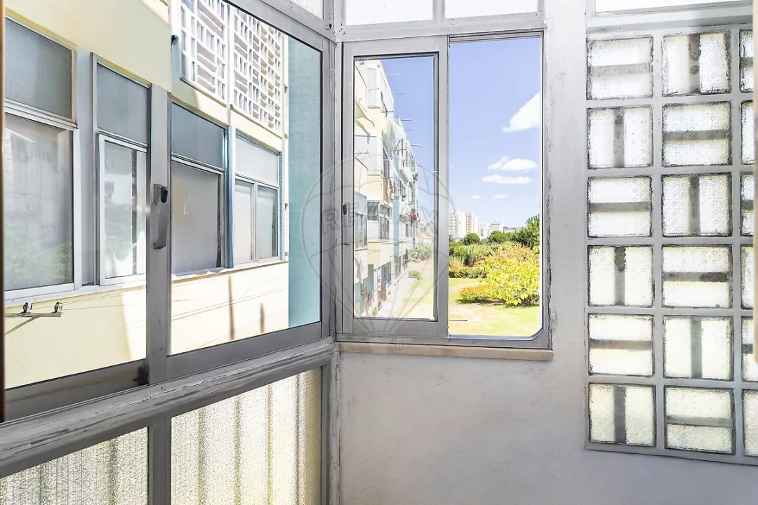 Apartamento T2 para Arrendamento em Póvoa de Santo Adrião e Olival Basto Foto 25