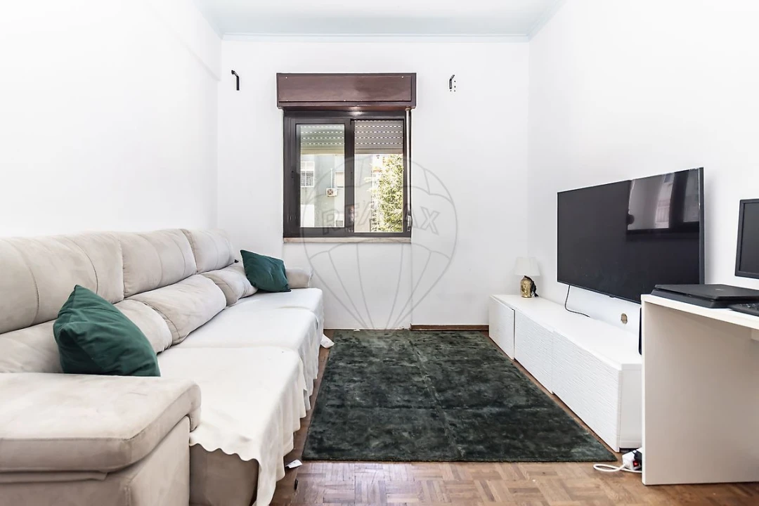 Apartamento T2 para Arrendamento em Póvoa de Santo Adrião e Olival Basto Foto 4