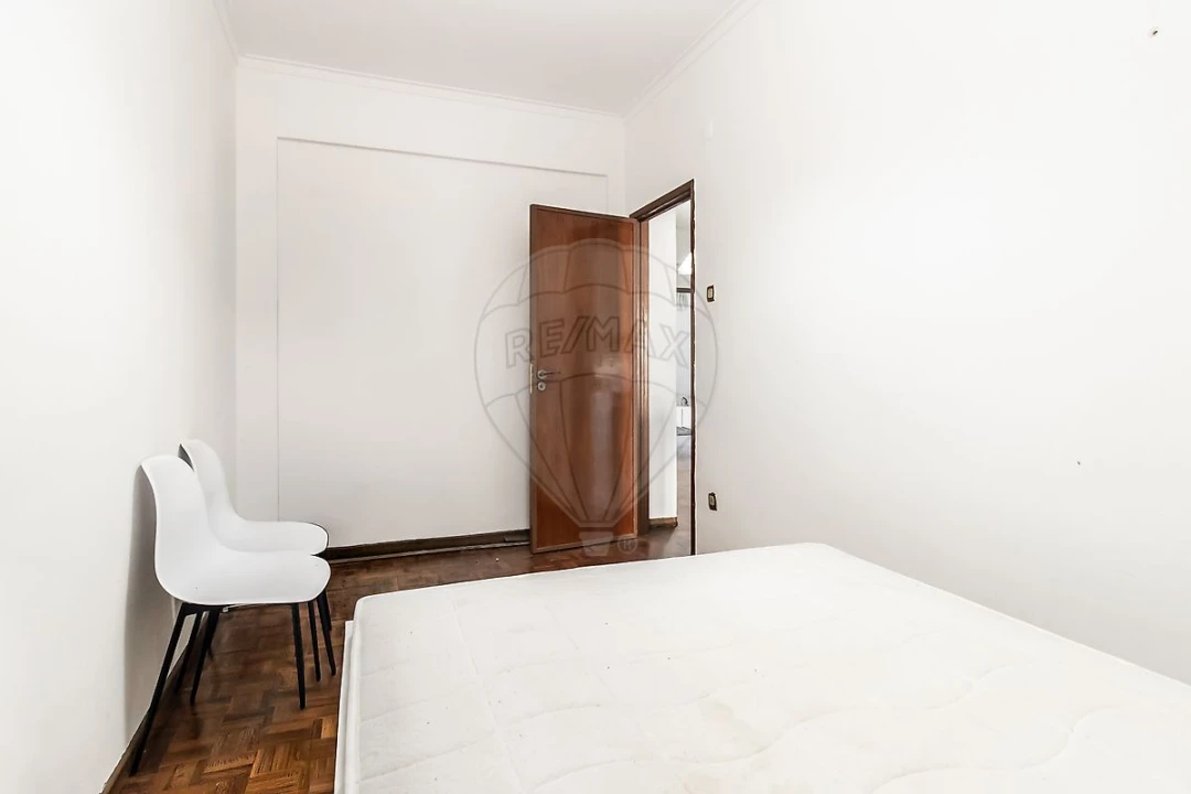 Apartamento T2 para Arrendamento em Póvoa de Santo Adrião e Olival Basto Foto 20