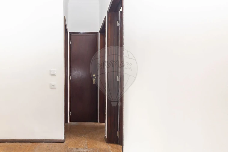 Apartamento T3 para Arrendamento em Barreiro e Lavradio Foto 8