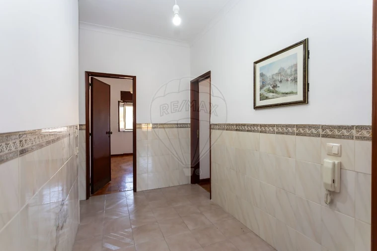 Apartamento T3 para Arrendamento em Barreiro e Lavradio Foto 17