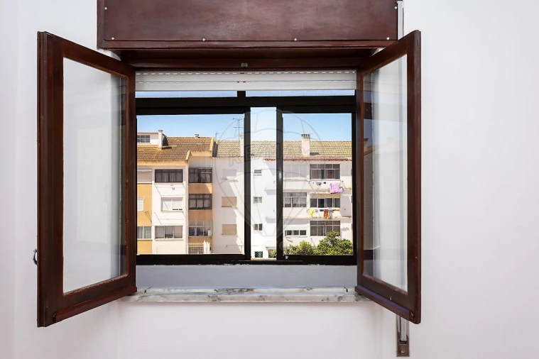 Apartamento T3 para Arrendamento em Barreiro e Lavradio Foto 9