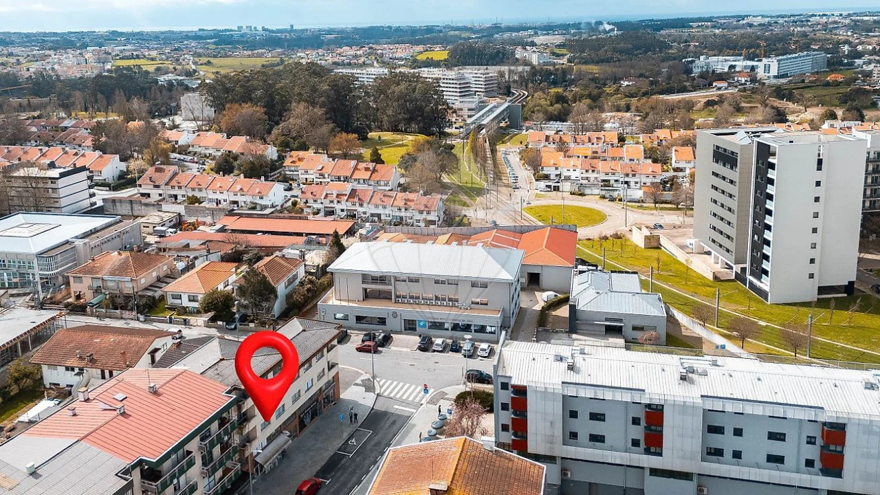 Loja para Arrendamento em Cidade da Maia Foto 30