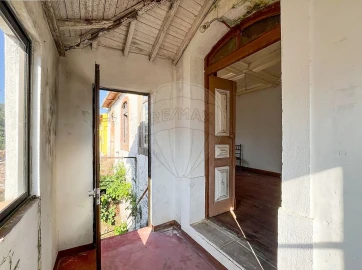 Moradia T3 para Venda em Lousã e Vilarinho