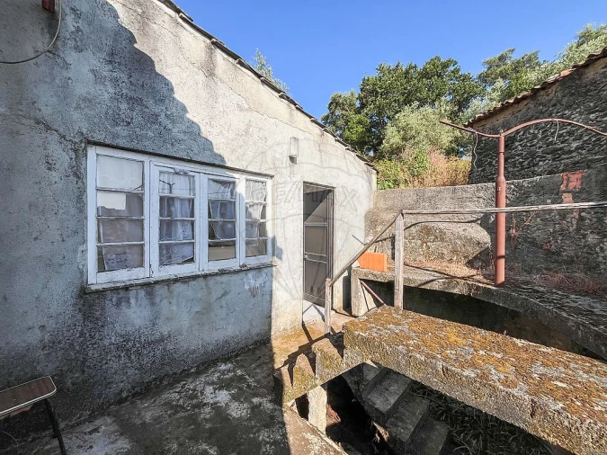 Moradia T3 para Venda em Lousã e Vilarinho Foto 7