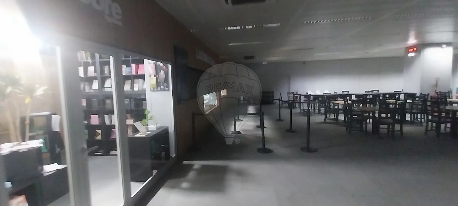 Armazém para Venda em Póvoa de Santo Adrião e Olival Basto Foto 8