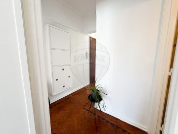 Apartamento T2 para Venda em São Domingos de Benfica