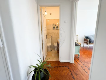Apartamento T2 para Venda em São Domingos de Benfica