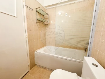 Apartamento T2 para Venda em São Domingos de Benfica