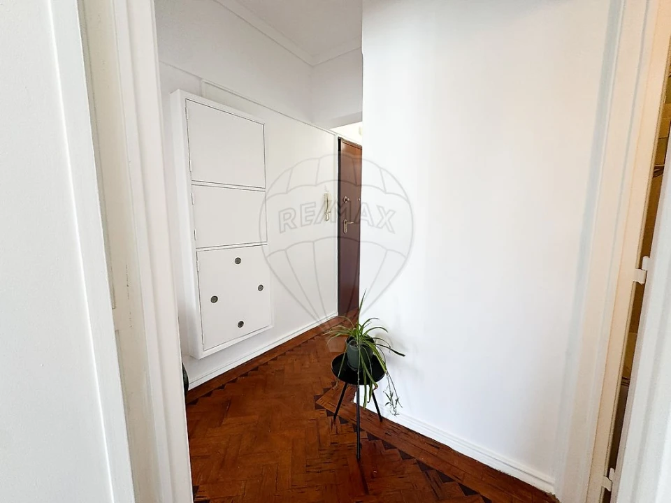 Apartamento T2 para Venda em São Domingos de Benfica Foto 15