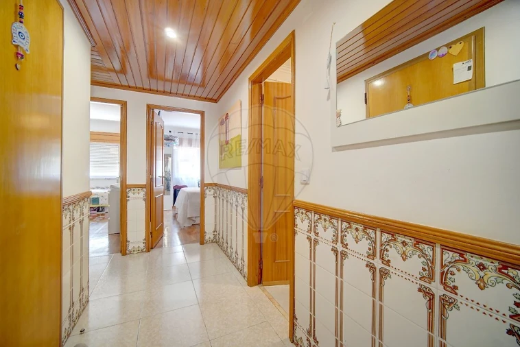 Apartamento T2 para Venda em Massamá e Monte Abraão Foto 3