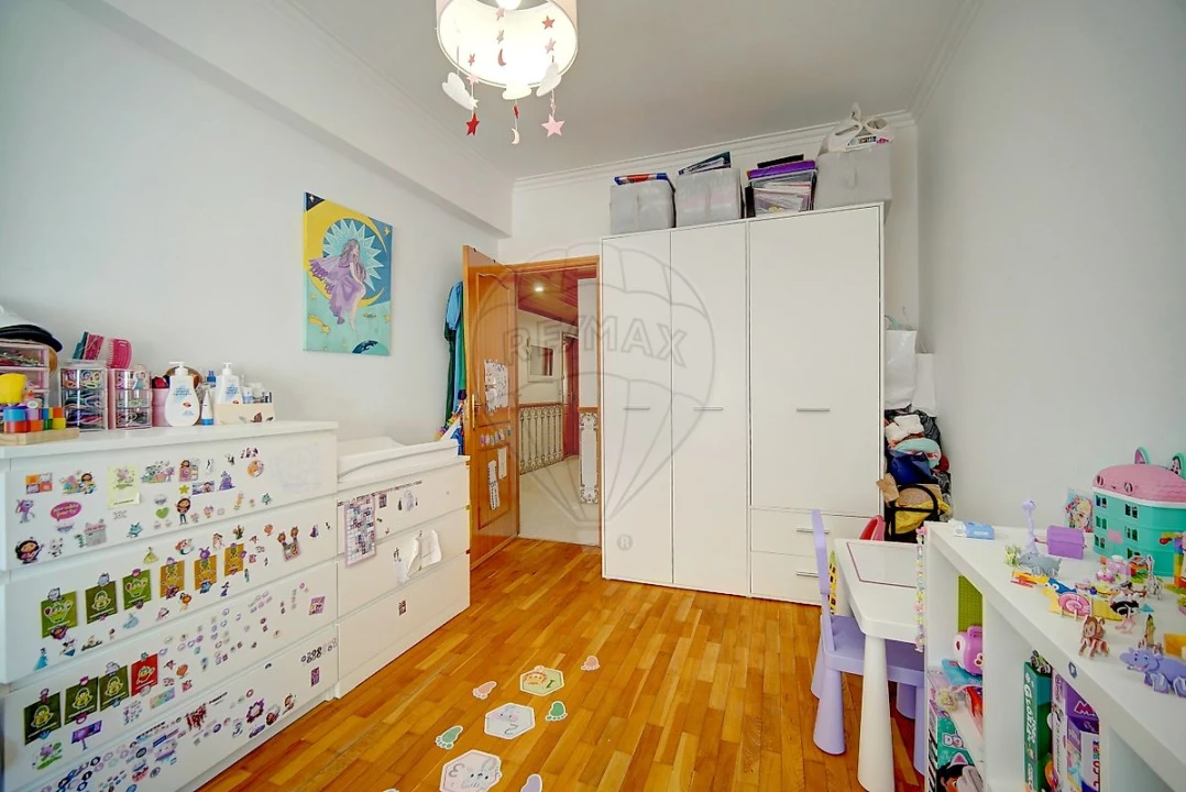 Apartamento T2 para Venda em Massamá e Monte Abraão Foto 12