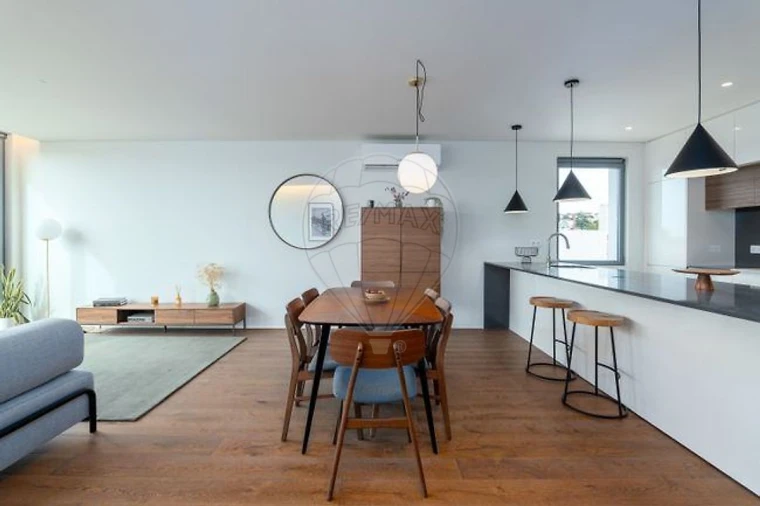 Apartamento T3 para Venda em São João da Madeira Foto 2